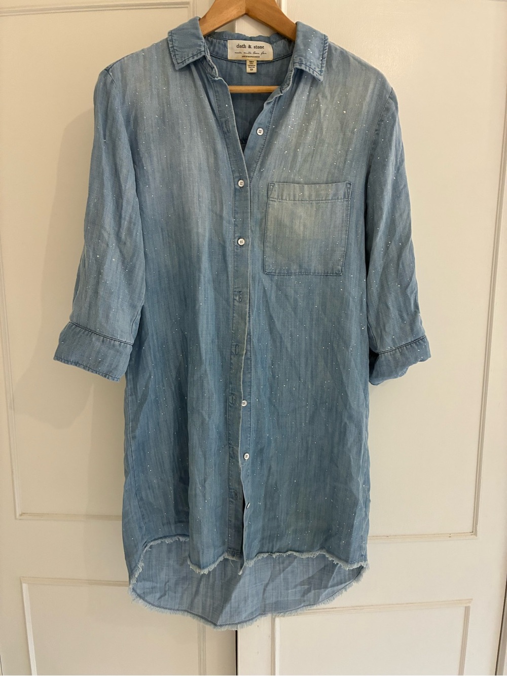 Anthropologie Cloth And Stone Distressed Denim Shirtdress